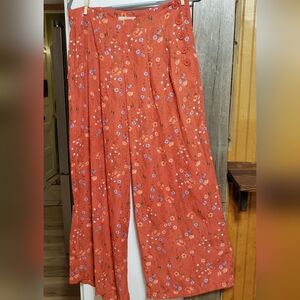 Chelsea&violet Wide Leg Floral Light Weight Airy Flowy Pant Detail Buttons L